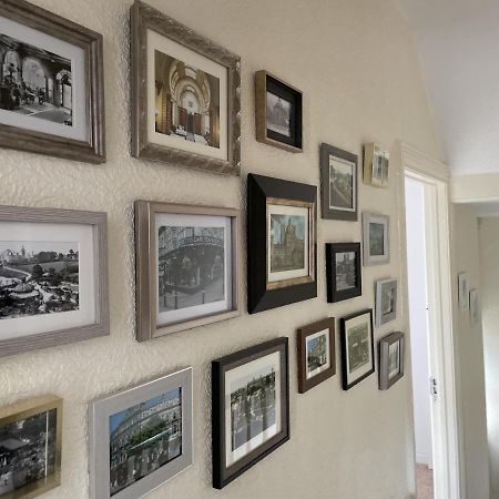 4 Bedroom House In Harrogate Town Centre Экстерьер фото